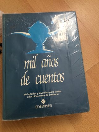 Mil años de cuentos