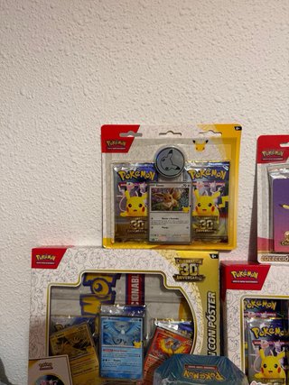 Lote Pokémon TCG 30 Aniversario