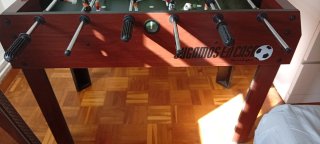 Futbolín de madera