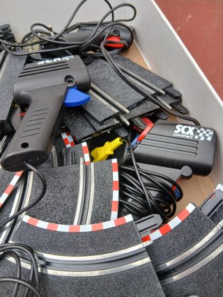 Scalextric Compact - Pista de Caja + Extra