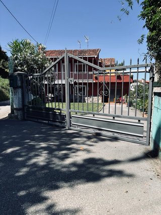 Barandillas, portones, rejas, puertas, soportes