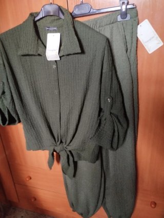 Conjunto mujer verde talla única PVP NO NEGOCIABLE