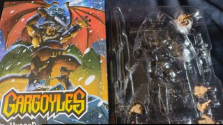 Cajas NECA Gargoyles y Dinosaurios