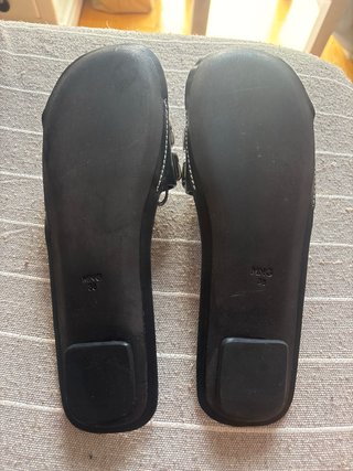 Sandalias Mango negras con tachuelas plateadas 38