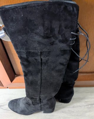 Botas negras altas