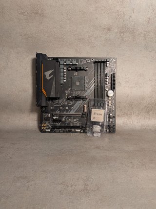 Pack B550M Gigabyte Aorus Elite + Ryzen 7 5700x