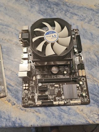 Placa Base Gigabyte GA-H81M-S2H