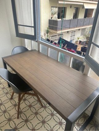 Mesa de comedor con 4 sillas
