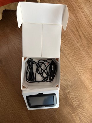 TomTom XL Classic Series GPS