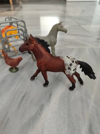 Set de Figuras de Granja con Caballos
