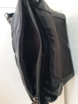 Bolso bandolera Binnari negro