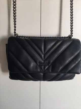 Bolso bandolera Binnari negro