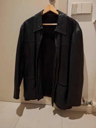 Chaqueta de Piel Negra