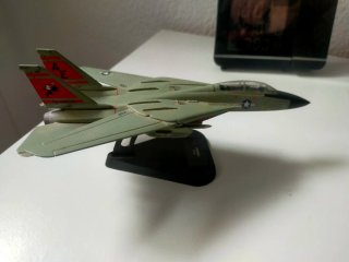 Lote de 4 Aviones a Escala. Leer bien en detalles: