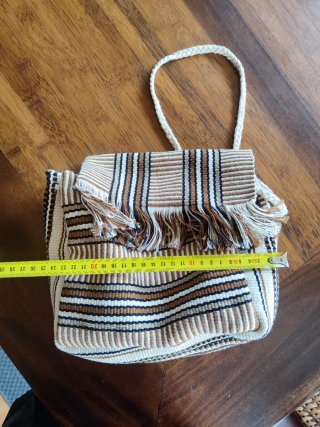 Bolso artesanal guaraní