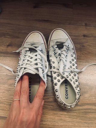 Converse Blancas Tachuelas Talla 38
