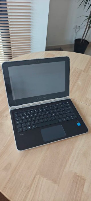 Portátil HP Pavilion x360 11-k001ns