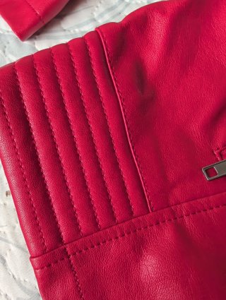 Chaqueta "de cuero" (Nueva, nunca utilizada)