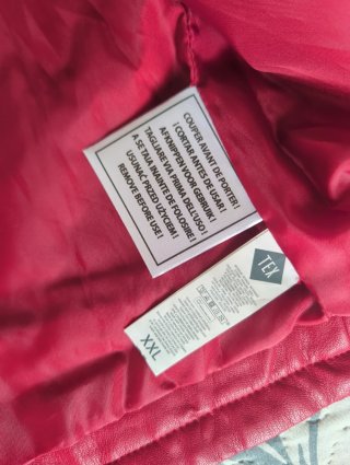 Chaqueta "de cuero" (Nueva, nunca utilizada)