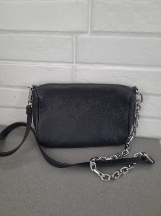 Bolso Bimba y Lola negro piel cadena