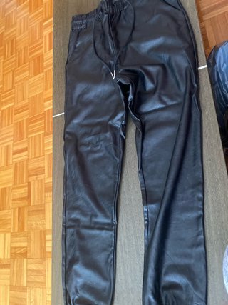 Pantalón efecto piel Talla S/M
