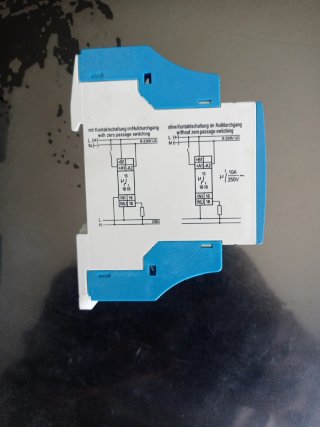 RELÉS:Omron K8AK-PM2 y MFZ12DDX-UC