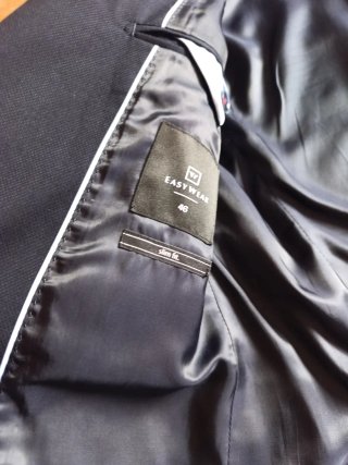 Pantalón de Traje Azul Marino.