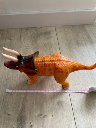 Dinosaurio de Juguete Triceratops