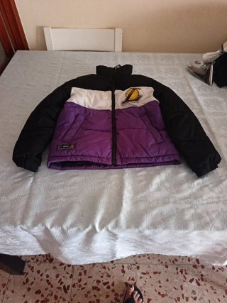 Plumífero Los Angeles Lakers Talla 7-8