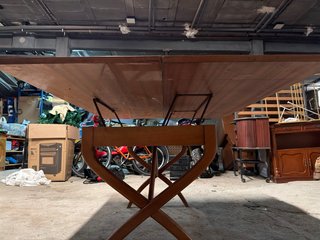 Mesa de Comedor Plegable de Madera