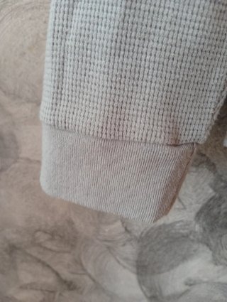 Camiseta Hollister Gris Manga Larga