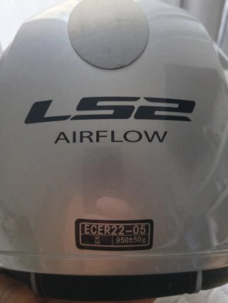 Casco Jet LS2 Airflow Talla M,solo usado dos veces