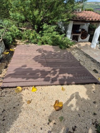Tarima exterior PVC marrón