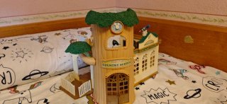 Set Sylvanian Families: Casa, Colegio y Tío Vivo