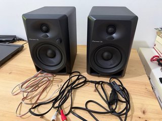 Controladora Pioneer DDJ-400 y Altavoces DM-40