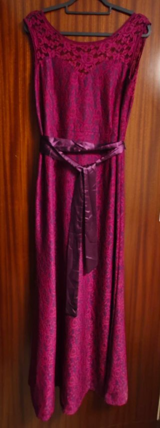 Vestido Largo de Encaje