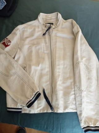 Cazadora  Armani  color Beige