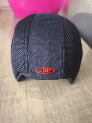 Gorra de protección negra
