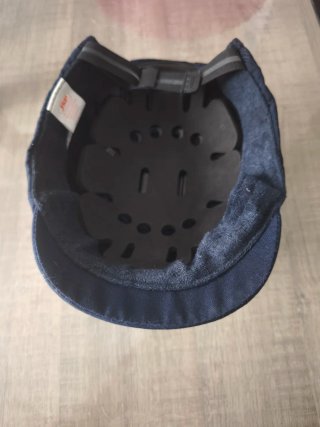 Gorra de protección negra