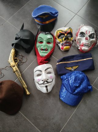 Lote de 10  Máscaras precio por unidad.