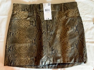 Minifalda de Piel Mango Estampado Serpiente