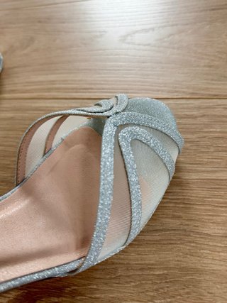 Sandalias de Tacón Plateadas Talla 40
