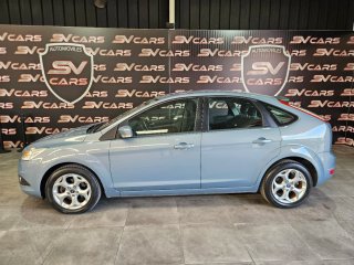 Ford Focus resstreno 1.6 gasolina,solo 31.000km