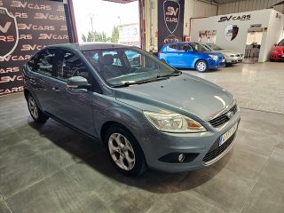 Ford Focus resstreno 1.6 gasolina,solo 31.000km