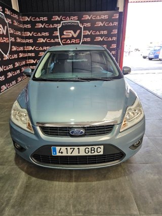 Ford Focus resstreno 1.6 gasolina,solo 31.000km