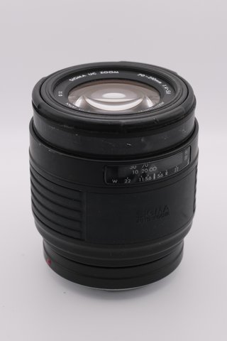 Obiettivo Sigma UC Zoom 70-210mm f/4-5.6