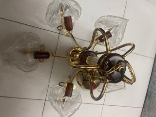 Lámpara de techo vintage dorada