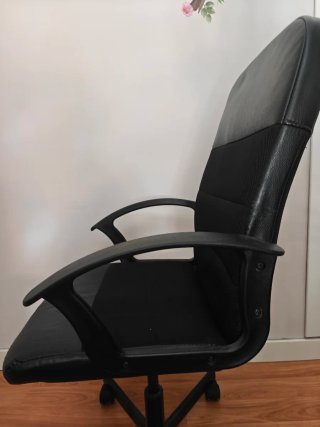 Silla de escritorio negra