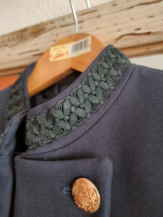 Chaqueta estilo Militar Bordado ZARA. Sin estrenar