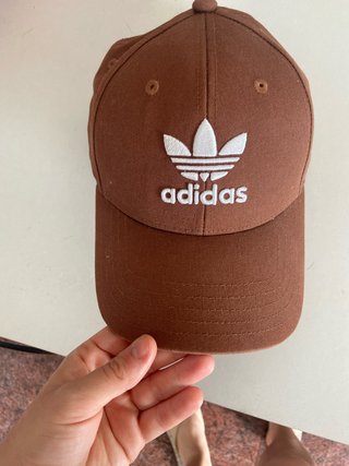 Gorra Adidas Marrón